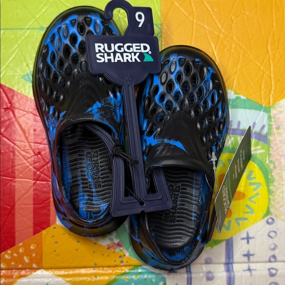 Rugged Shark Kids Water Shoes - Black and Blue
